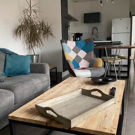 Joli Appartement 50 M2 Classe 3 Etoiles Avec Terrasse Et Jardin Ла-Рошель Экстерьер фото